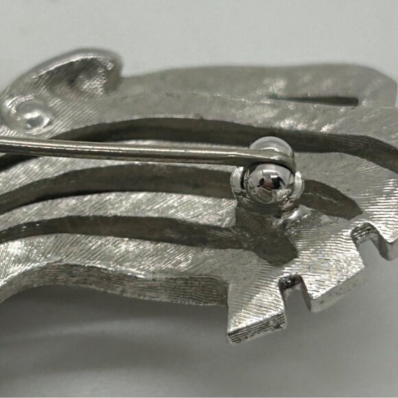 Vintage Monet Silver-Tone Brooch With Etched Textured Finish & Abstract Ribbon - Picture 7 of 13